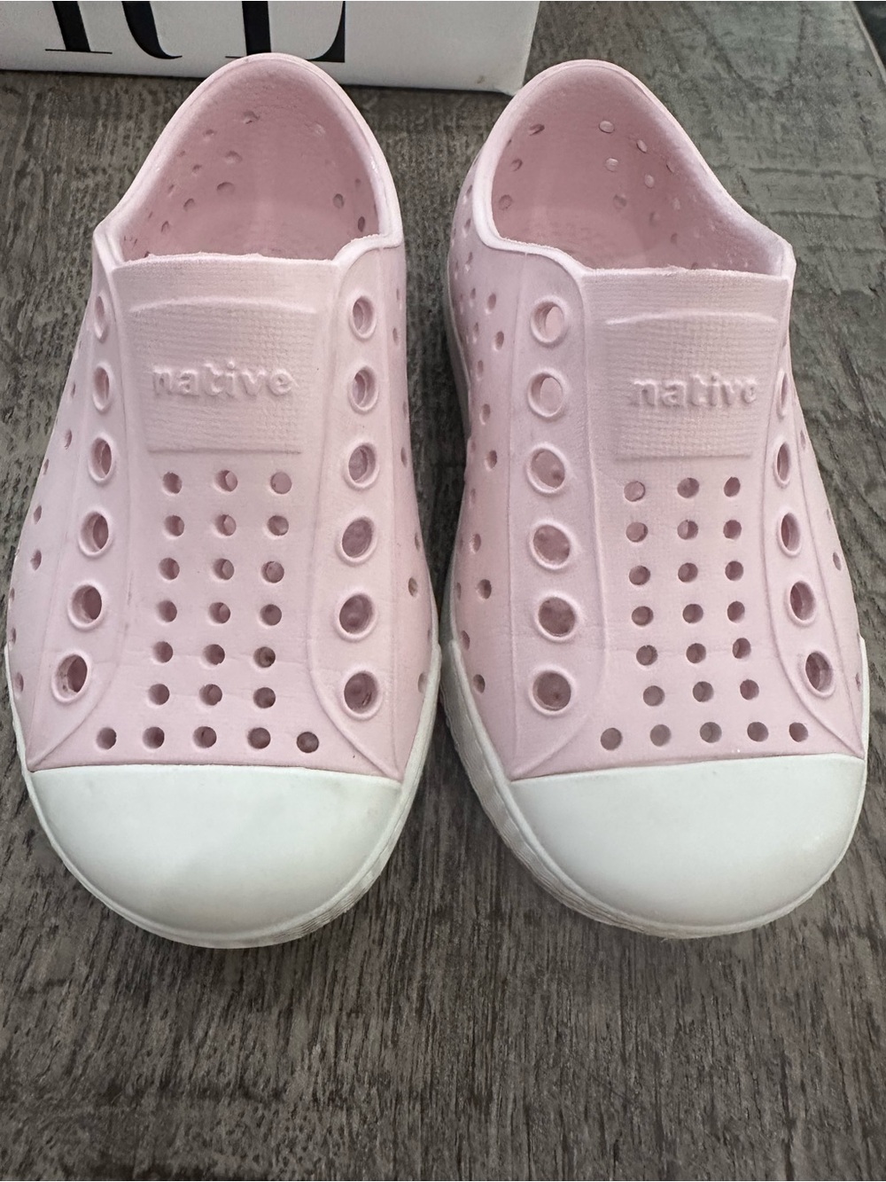 Native Kids Slip-On Water Shoes in Light Pink and White